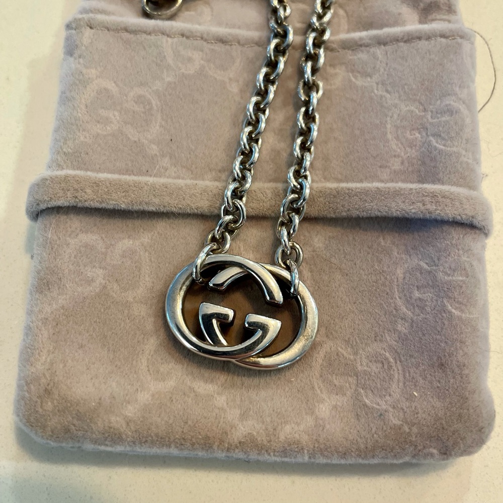Gucci Silver interlocking pendant chain necklace
